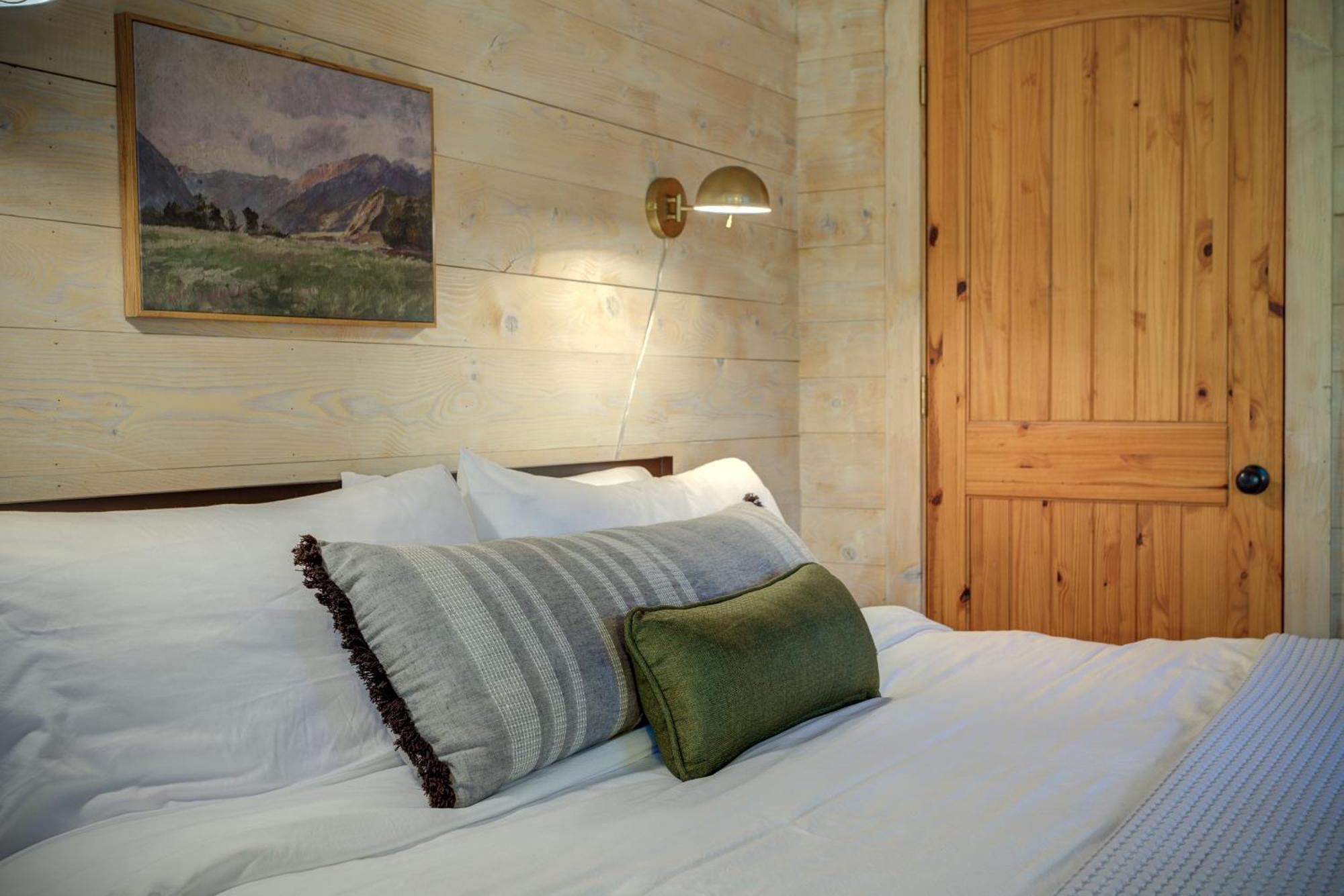 The Zen Den Peaceful With Mountain Views Apartment Banner Elk